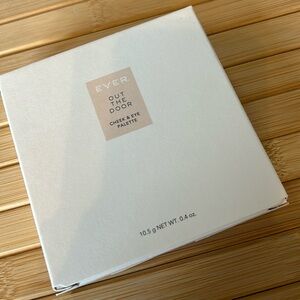 EVER Skincare Out the door color palette bold and brave